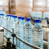 Des chercheurs découvrent une quantité massive de particules de plastique dans l'eau en bouteille