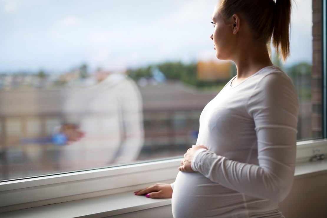 La grossesse et l'enfance sont des périodes particulièrement importantes pour limiter l'exposition aux produits chimiques, car le cerveau et le corps se trouvent à des étapes clés de leur développement.