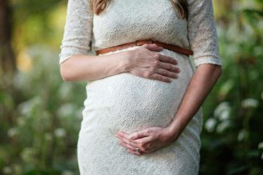 Chemical exposure in the womb linked to child health risks, a new study suggests. (Leah Newhouse / Pexels)