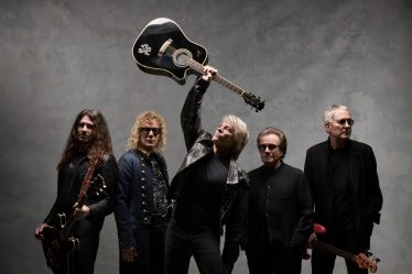 Bon Jovi parle de son nouvel album « joyeux » et de ses problèmes de santé : « Nous ne sommes pas encore morts »