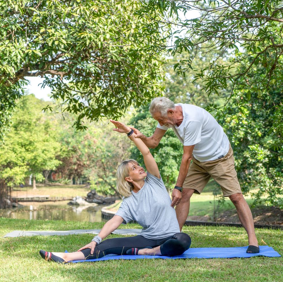 meilleures résolutions du nouvel an couple yoga santé