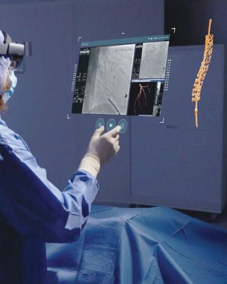 GE HealthCare et MediView annoncent la première installation et utilisation clinique au monde d'une suite interventionnelle de réalité augmentée visant à transformer la pratique de la radiologie interventionnelle |  Entreprise