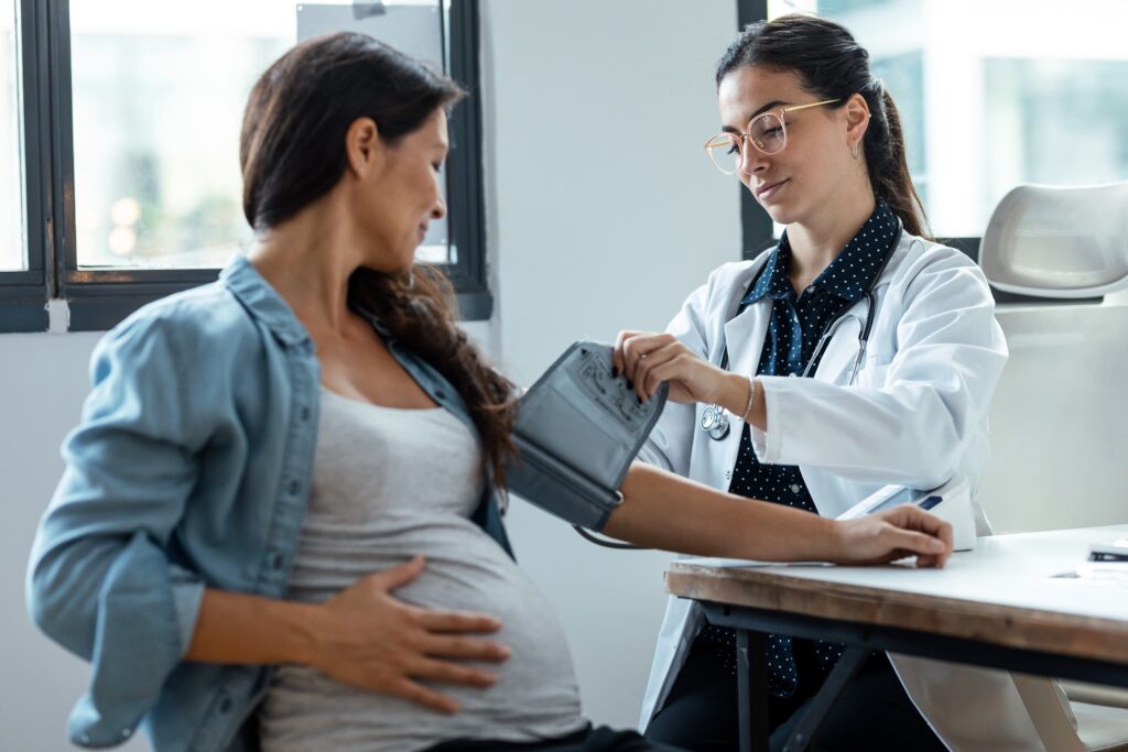 La prévention des complications de la grossesse devrait être une priorité