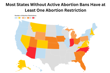 Un an après Dobbs : politiques restreignant l'accès à l'avortement dans les États même là où il n'est pas interdit