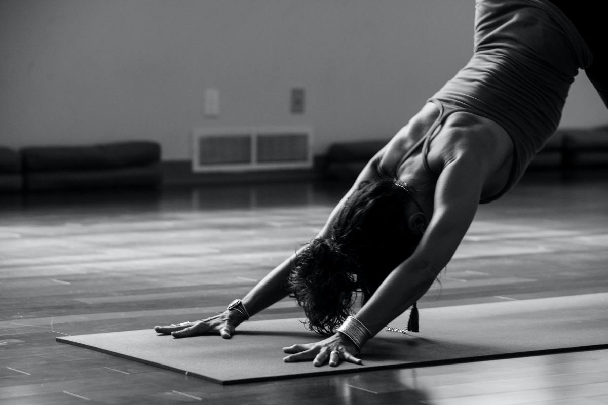 Comment développer sa force avec votre pratique du yoga – Daily Cup of Yoga