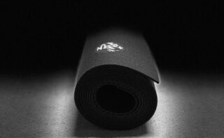 Conseils pratiques du tapis de yoga – Coupe quotidienne de yoga